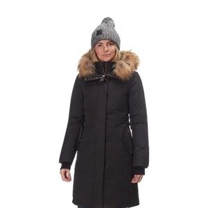 Harlowe Mackage in Black